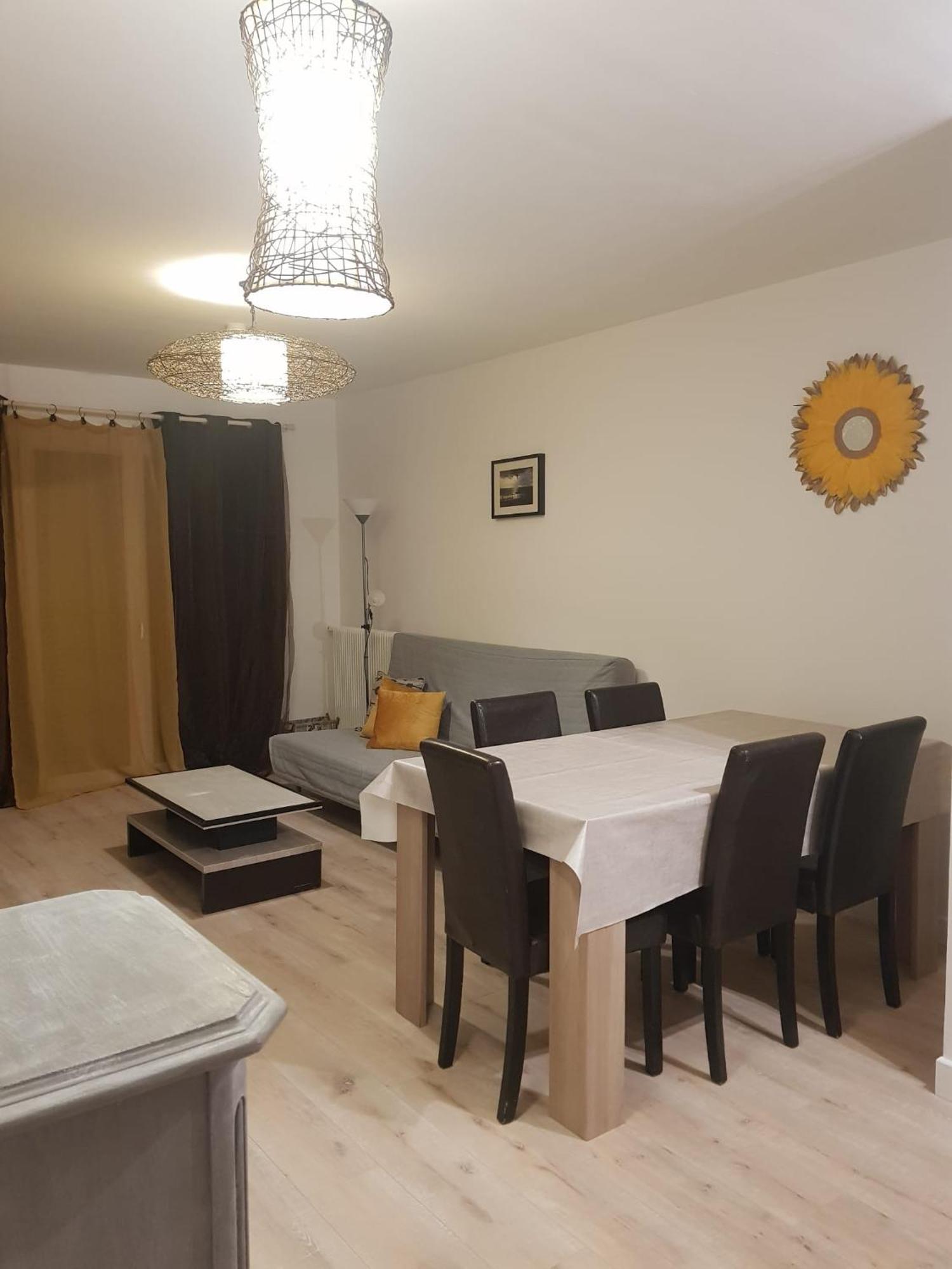 Apartment A 2 Pas De La ! *