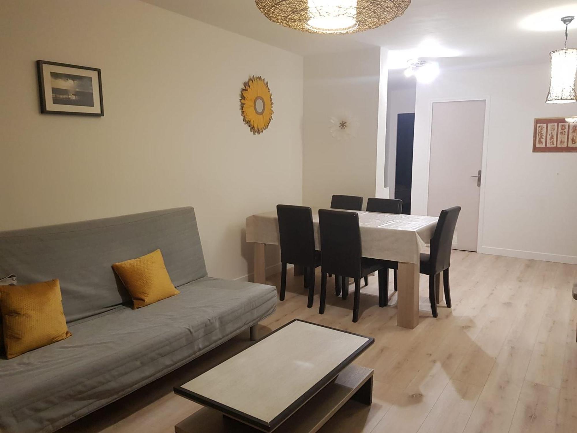 Apartment A 2 Pas De La !